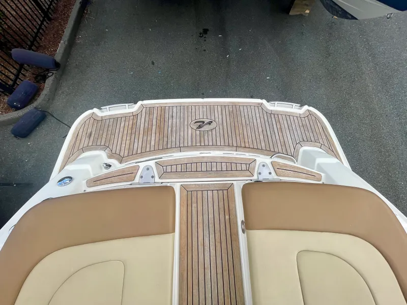 Slide: The Image of Sea Ray 250 SLX 2014 - 1