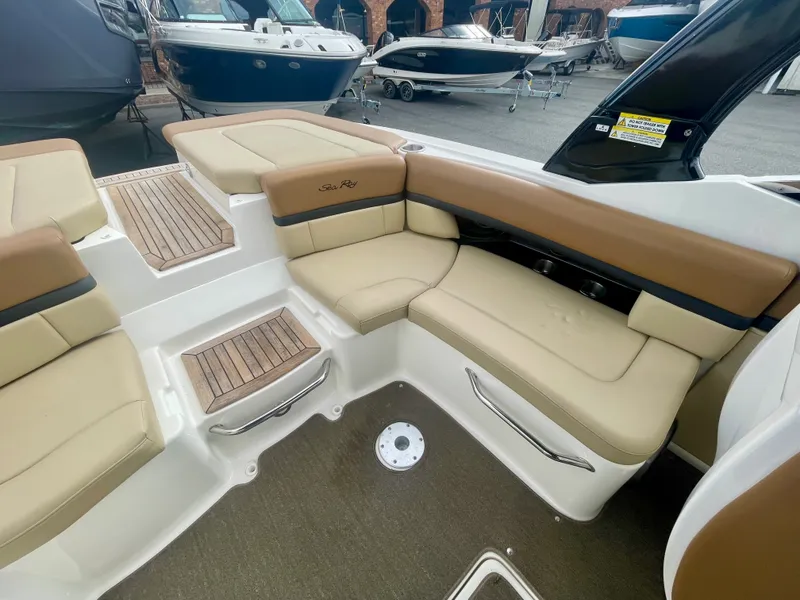 Slide: The Image of Sea Ray 250 SLX 2014 - 5