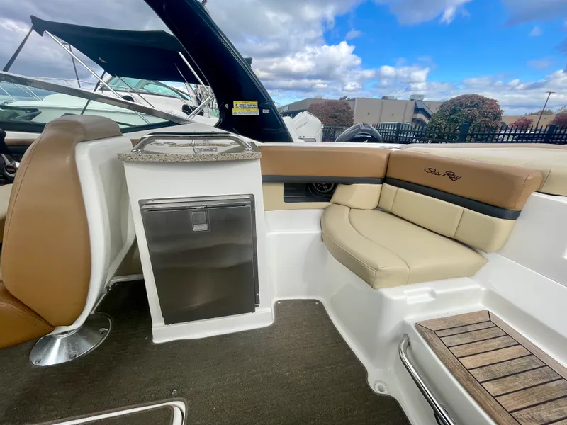 Slide: The Image of Sea Ray 250 SLX 2014 - 6