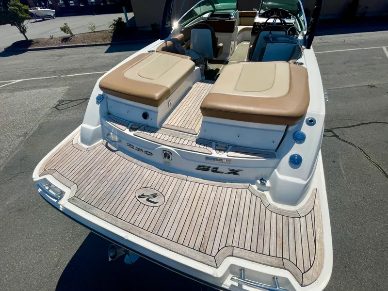 Slide: The Image of Sea Ray 250 SLX 2014 - 2