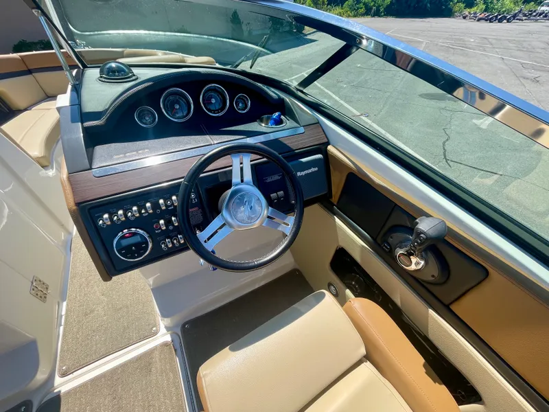 Slide: The Image of Sea Ray 250 SLX 2014 - 5