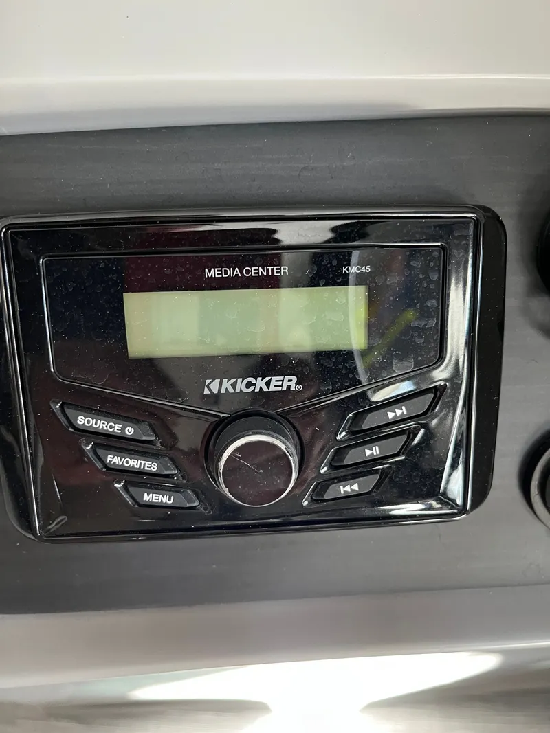 Slide: The Image of 2023 Bennington 23 LTFB~Legasea Marine - 11