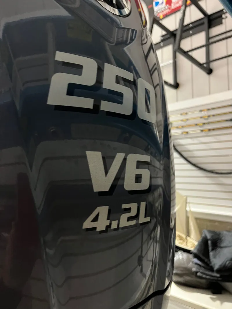 Slide: The Image of 2023 Bennington 23 LTFB~Legasea Marine - 13