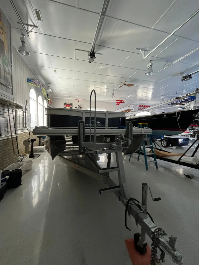 Slide: The Image of 2023 Bennington 23 LTFB~Legasea Marine - 2