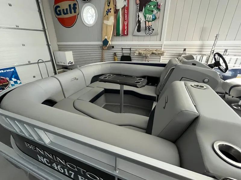 Slide: The Image of 2023 Bennington 23 LTFB~Legasea Marine - 3