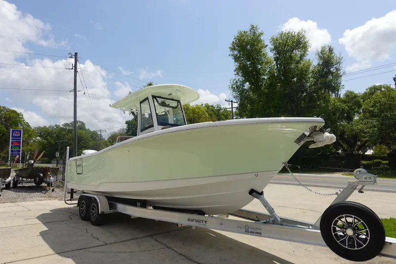 Slide: The Image of 2026 Sea Hunt Ultra 275 Coffin Box with twin Yamaha 250 V6 engines. - 4