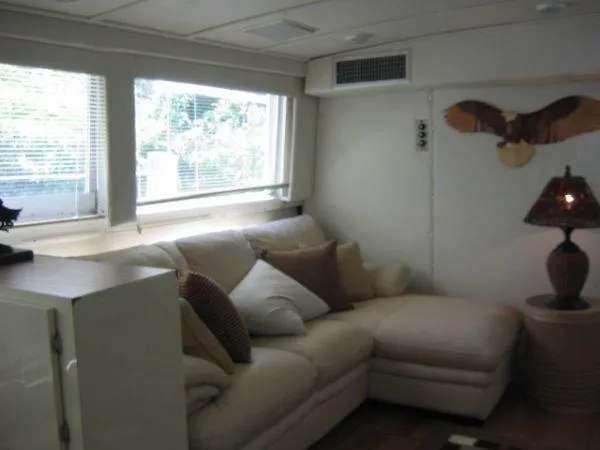 Slide: The Image of Bertram 46 Motor Yacht 1974 - 5