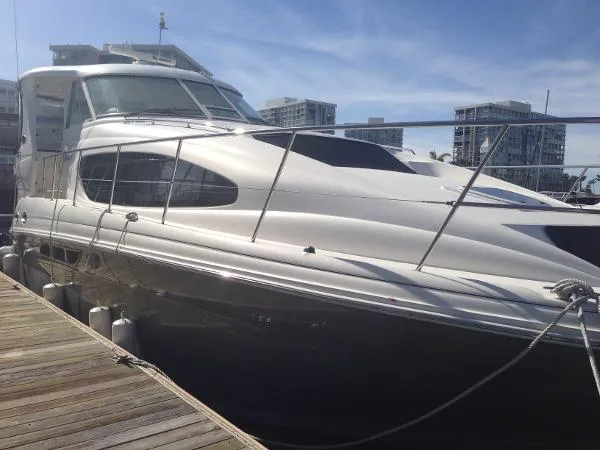 Slide: The Image of Sea Ray 400 Motoryacht 2006 - 2