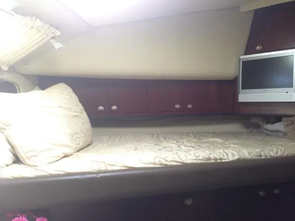 Slide: The Image of Sea Ray 400 Motoryacht 2006 - 8