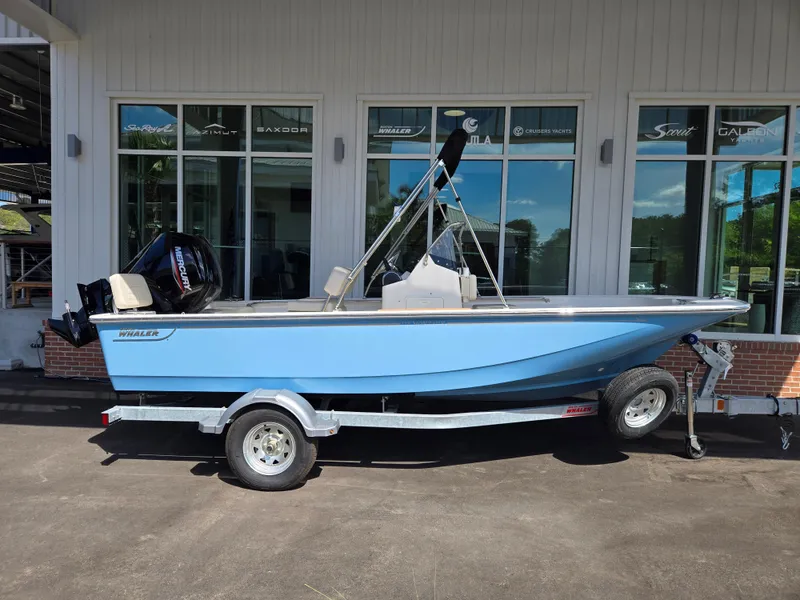 Slide: The Image of Boston Whaler 170 Montauk 2026 - 0
