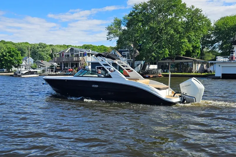 Slide: The Image of Sea Ray SDX 270 Outboard 2026 - 2