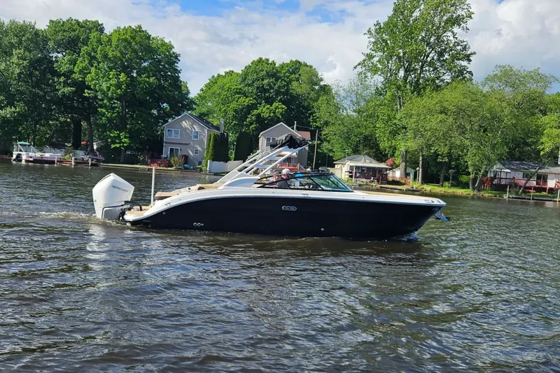 Slide: The Image of Sea Ray SDX 270 Outboard 2026 - 3