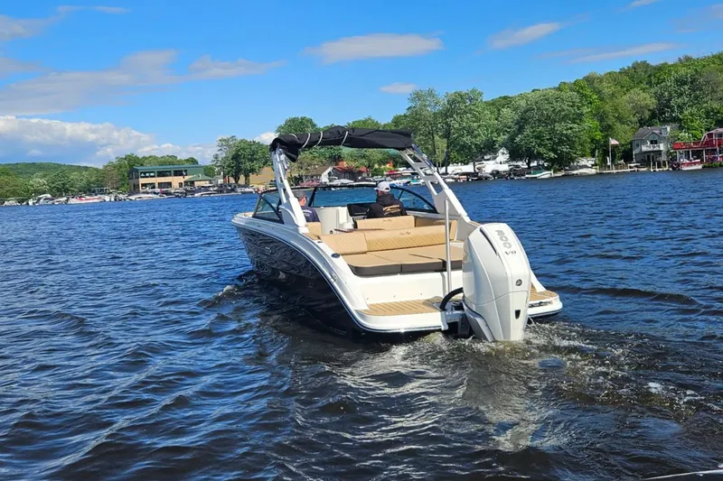 Slide: The Image of Sea Ray SDX 270 Outboard 2026 - 5