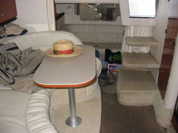 Slide: The Image of Sea Ray Sundancer 2002 - 4