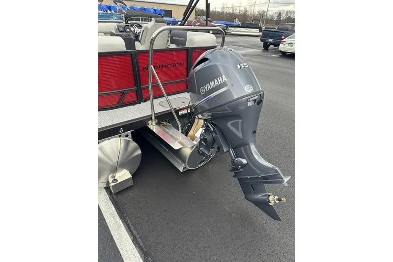 Slide: The Image of 2026 Bennington 20 S Quad Bench pontoon boat with Yamaha 115 outboard motor. - 6
