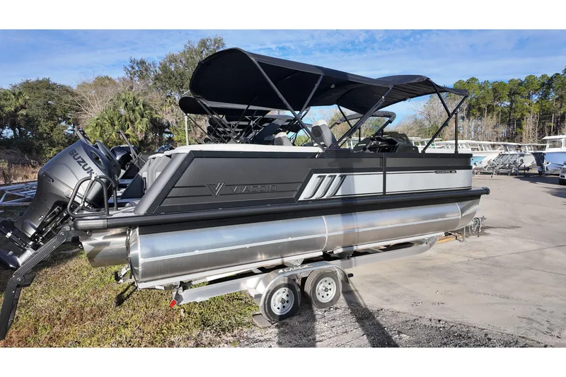 Slide: The Image of 2026 Viaggio Diamante D22U pontoon boat with Suzuki engine on trailer. - 3