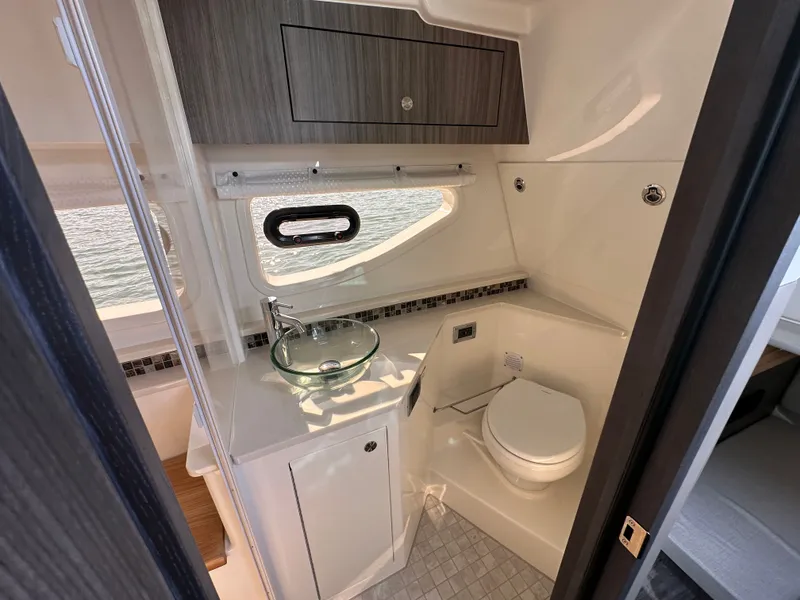 Slide: The Image of Sea Ray Sundancer 370 2026 - 25
