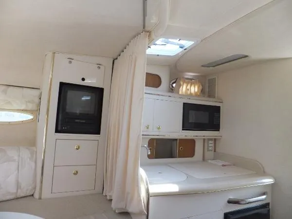 Slide: The Image of Sea Ray 290 Sundancer 1999 - 4