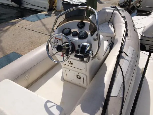 Slide: The Image of Sea Ray Sundancer 2007 - 6