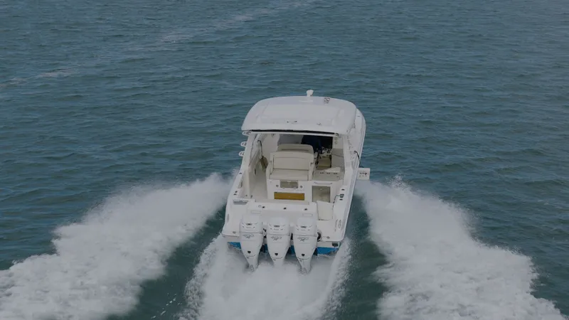 Slide: The Image of Boston Whaler 350 Realm 2019 - 5