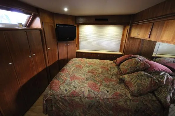 Slide: The Image of Carver 455 Aft Cabin 1998 - 10