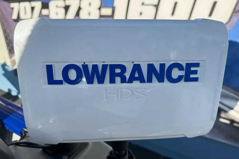 Slide: The Image of Lowrance HDS device on 2017 Tracker Pro Team 175 TF boat. - 14