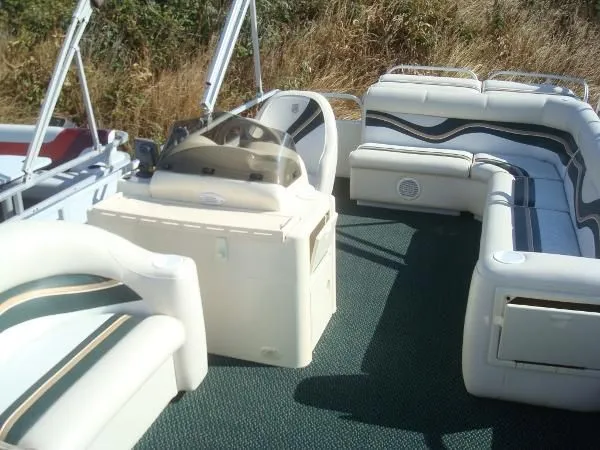 Slide: The Image of Premier Pontoon Mfg Premier 200 Legend 1999 - 2