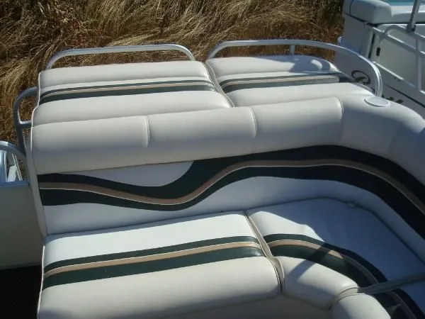 Slide: The Image of Premier Pontoon Mfg Premier 200 Legend 1999 - 4