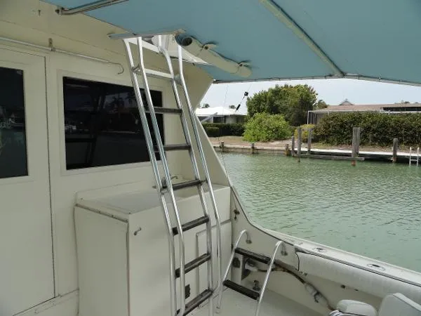Slide: The Image of Hatteras 46 SPORTFISH 1979 - 6
