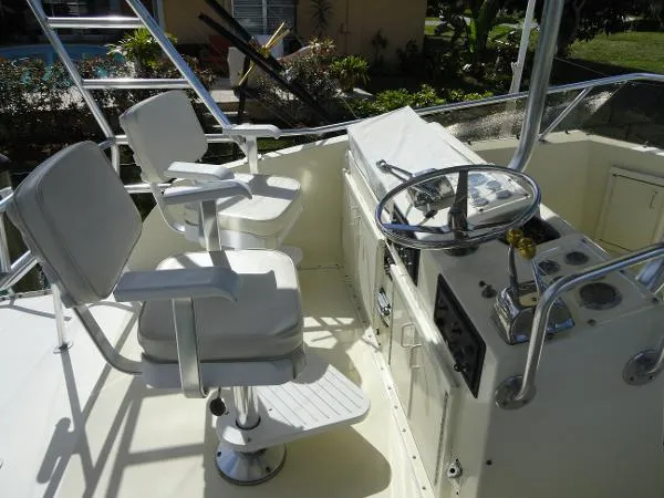 Slide: The Image of Hatteras 46 SPORTFISH 1979 - 8
