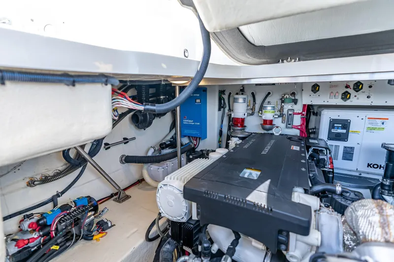 Slide: The Image of Engine compartment of 2022 Formula 40 Performance Cruiser, showcasing advanced marine equipment. - 46