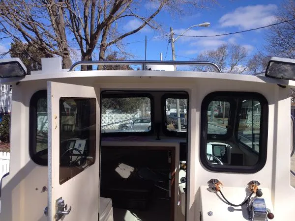 Slide: The Image of Parker Marine 2320 1997 - 10