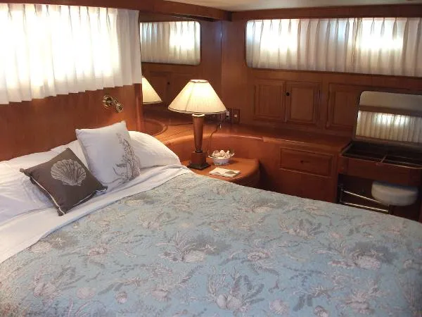 Slide: The Image of Ocean Alexander 546 Yachtfisher 1995 - 10