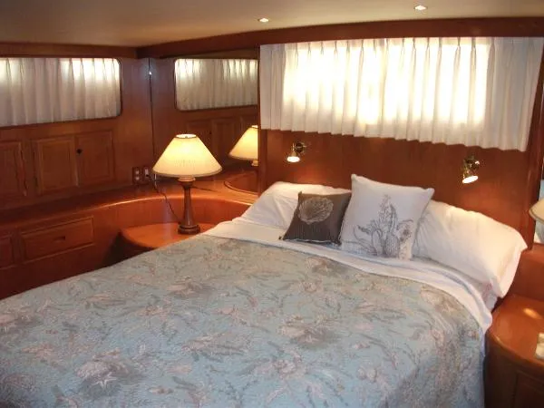 Slide: The Image of Ocean Alexander 546 Yachtfisher 1995 - 3