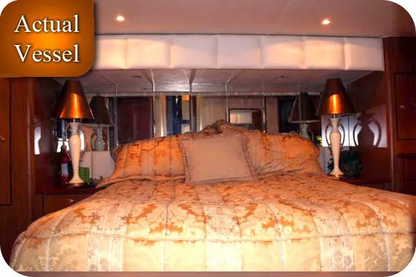 Slide: The Image of Ocean Yachts Super Sport 2000 - 8