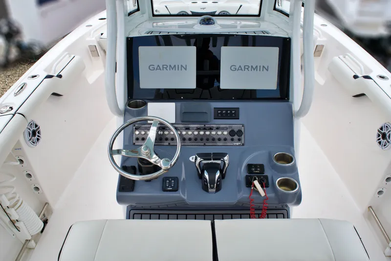 Slide: The Image of 2022 TIDEWATER 292 CC - Image 27 - 27