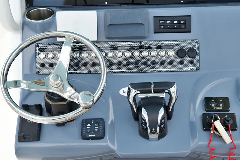 Slide: The Image of 2022 TIDEWATER 292 CC - Image 28 - 28