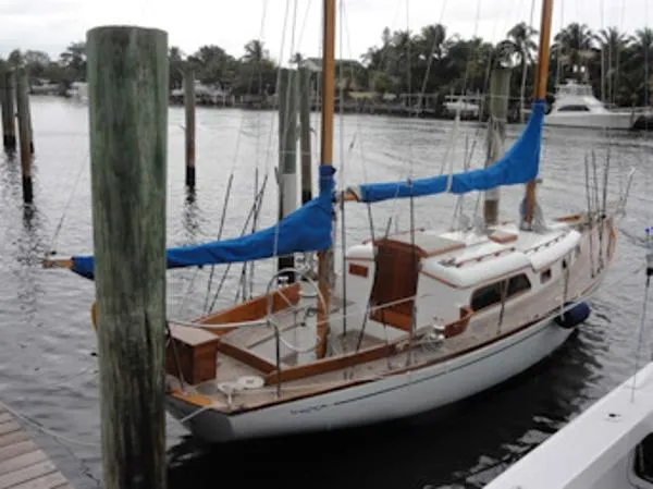 Slide: The Image of Cheoy Lee Offshore Ketch 1972 - 5