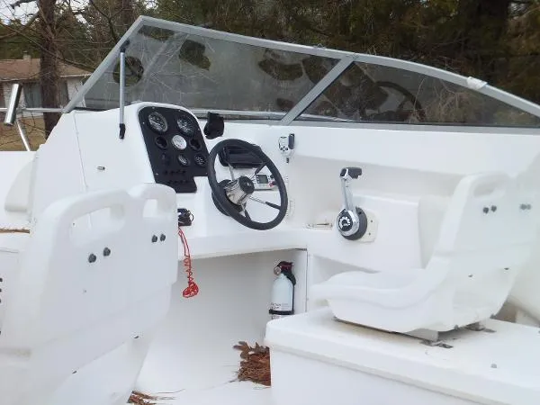 Slide: The Image of Wellcraft 210 Sportsman 1998 - 9