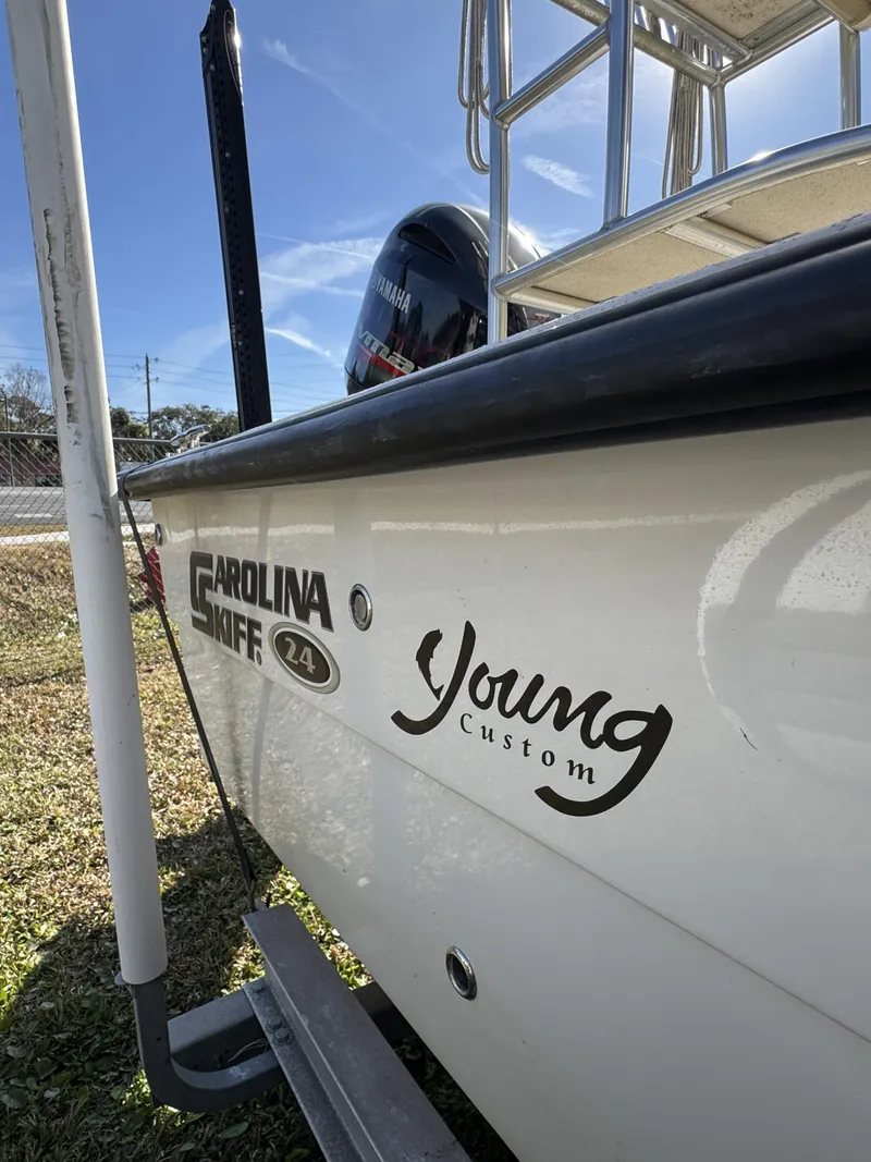 Slide: The Image of Carolina 2480 DLX 2019 - 22