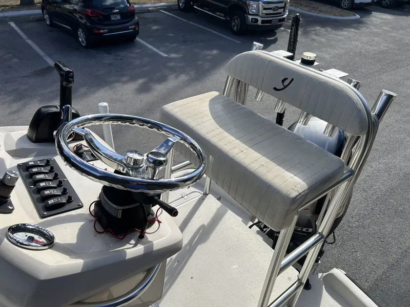 Slide: The Image of Carolina 2480 DLX 2019 - 37