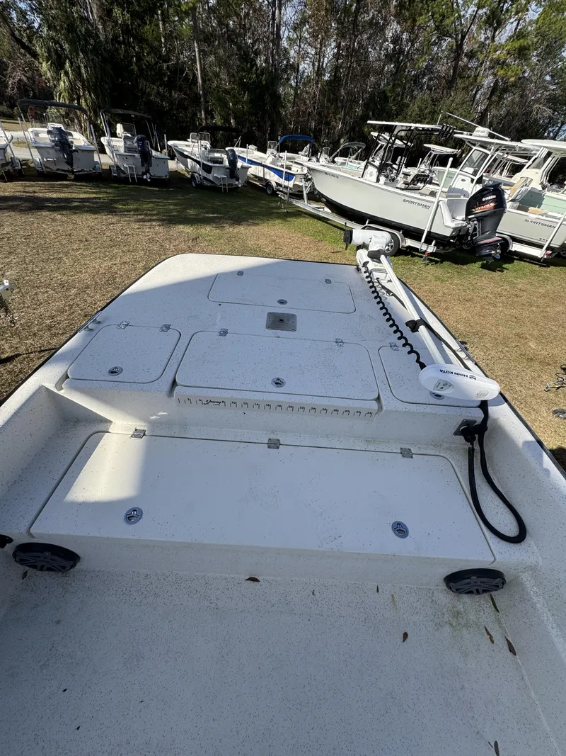 Slide: The Image of Carolina 2480 DLX 2019 - 42