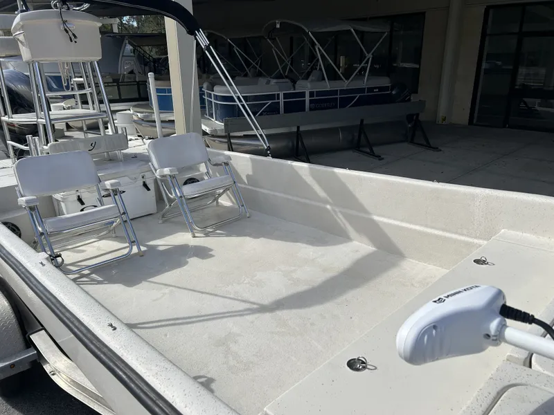 Slide: The Image of Carolina 2480 DLX 2019 - 5