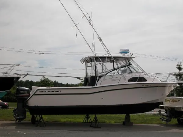Slide: The Image of Grady-White 300 Marlin 2001 - 0