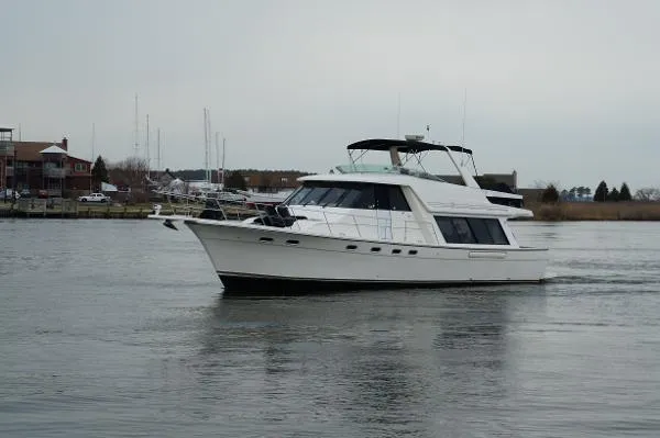 Slide: The Image of Bayliner 4788 Pilothouse Motor Yacht 1997 - 3