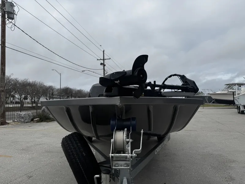 Slide: The Image of Crestliner XF 179 2022 - 12