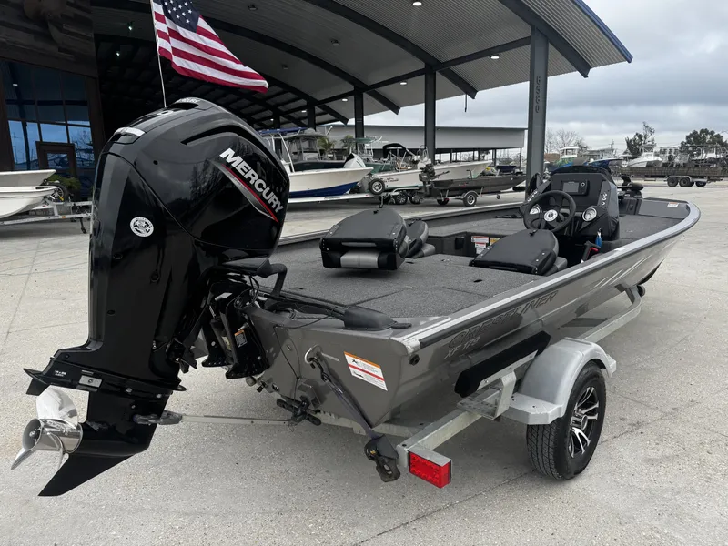 Slide: The Image of Crestliner XF 179 2022 - 3