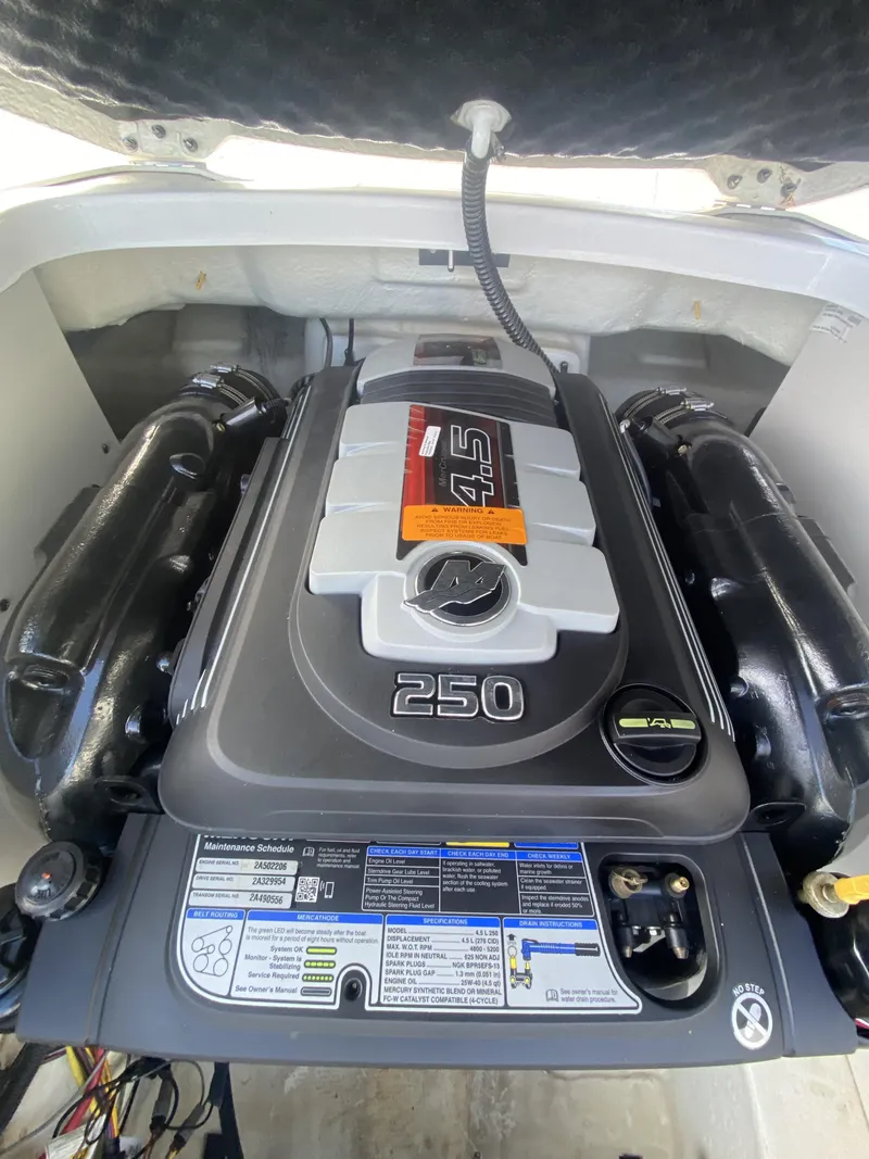 Slide: The Image of Chaparral 227 SSX 2017 - 15