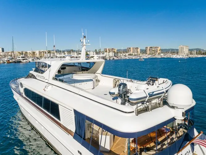 Slide: The Image of 2002 Destiny 104 Raised Pilothouse - Image 17 - 17