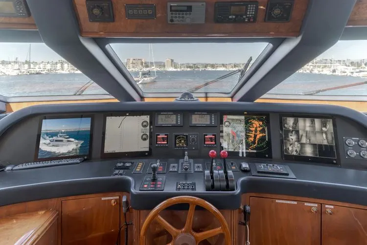 Slide: The Image of 2002 Destiny 104 Raised Pilothouse - Image 34 - 34